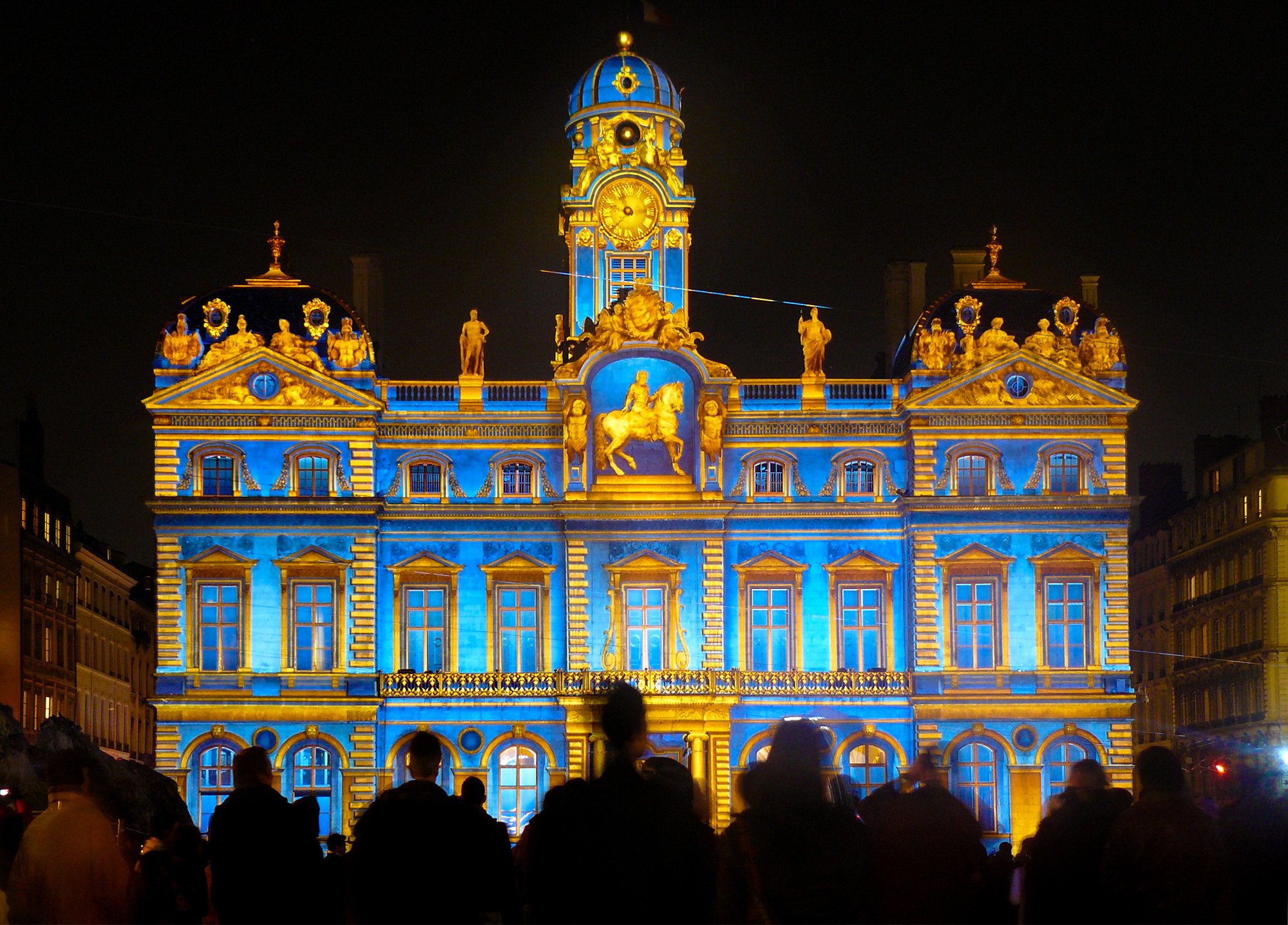 Stay at Lyon with University Rooms and witness the festival of lights
